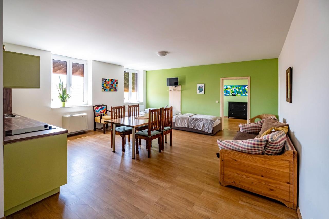 Apartmany Gulliver ميكولوف المظهر الخارجي الصورة