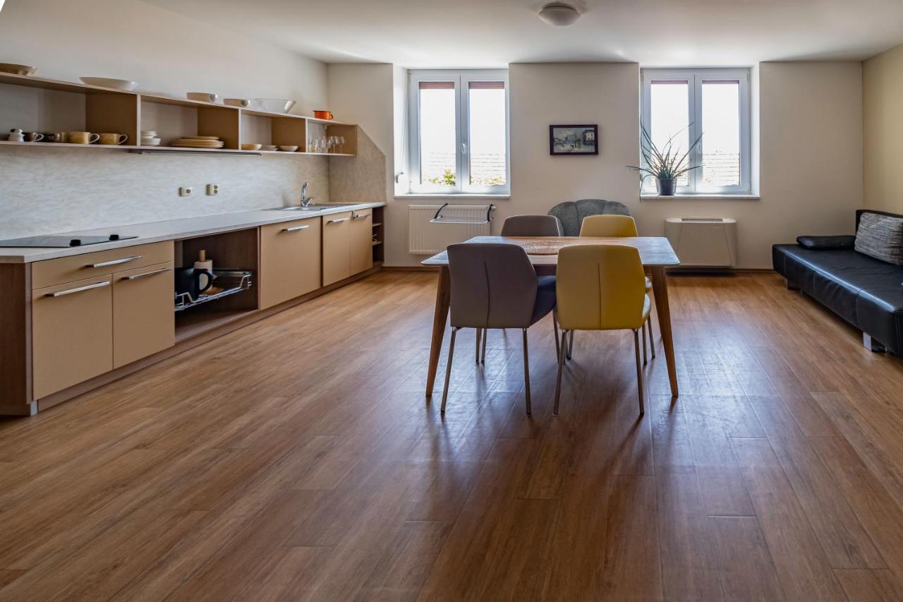 Apartmany Gulliver ميكولوف المظهر الخارجي الصورة